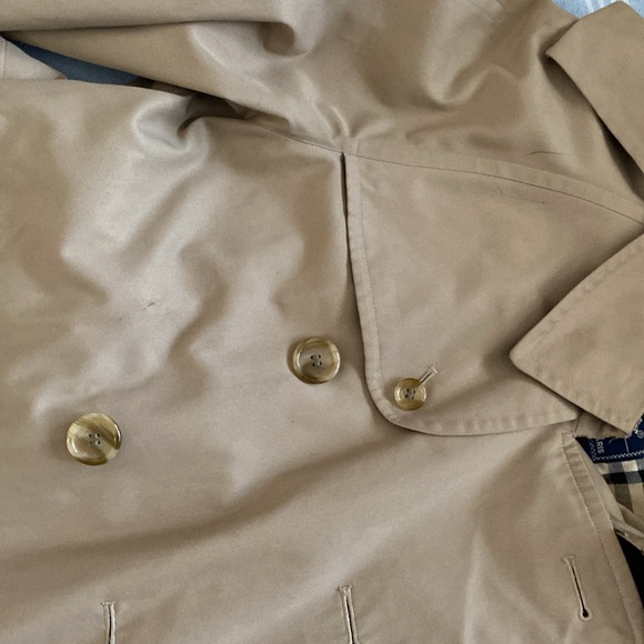 Vintage Burberry Trench Coat - Picture 8 of 10